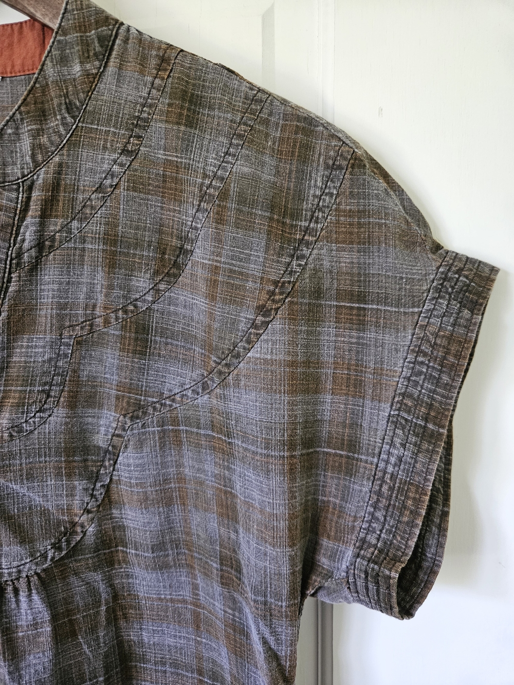 Fossil Brown Plaid Short-Sleeve Top - Picture 3 of 10